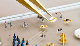 格拉苏蒂手表售后服务网点-打开表壳